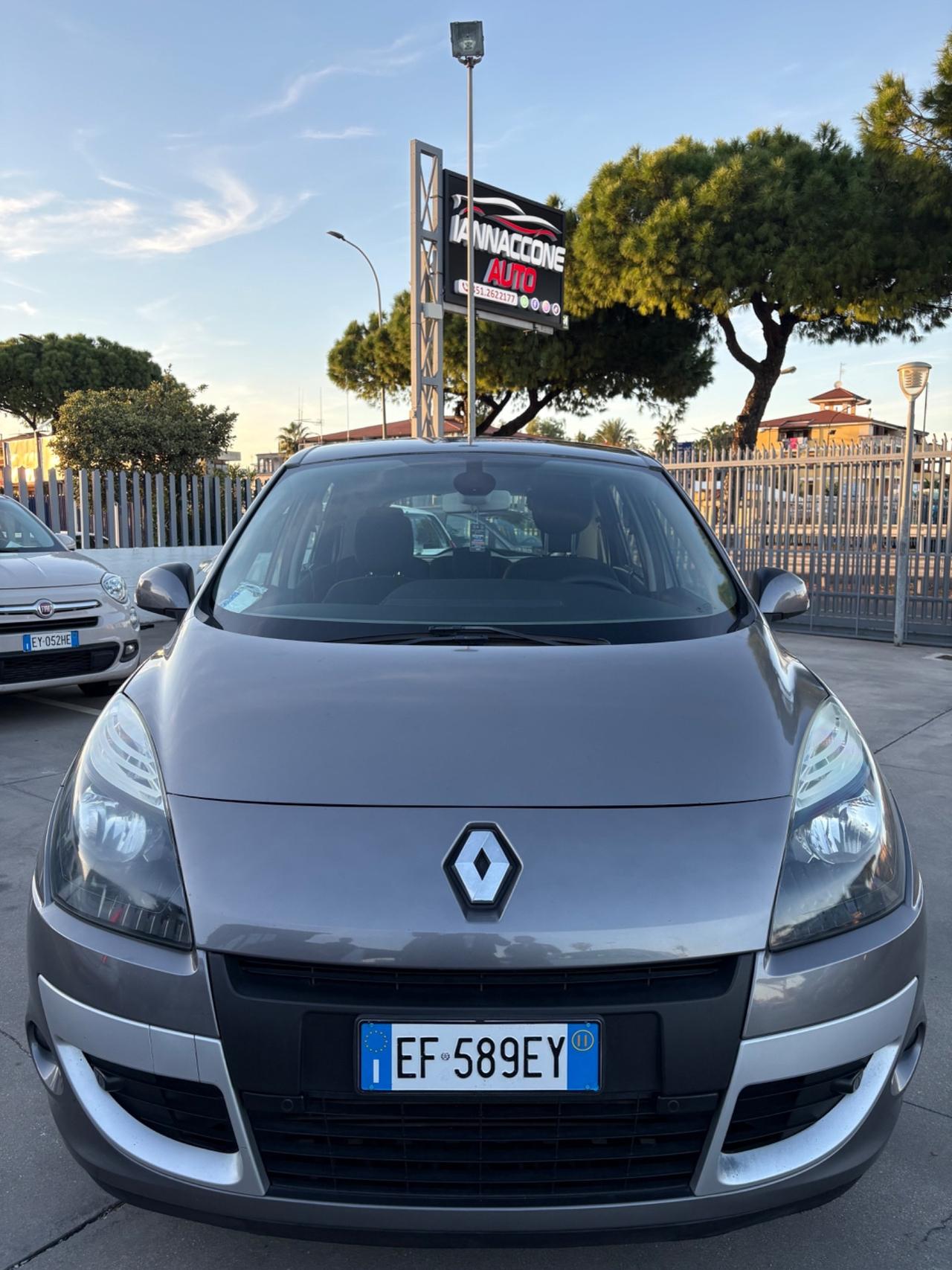 Renault Scenic xmod 1.5 dci 2011