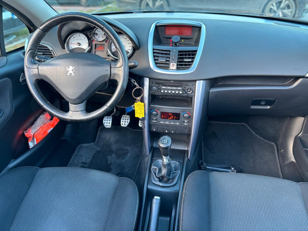 Peugeot 207 1.6 HDi 110CV CABRIO OK NEOPATENTATI
