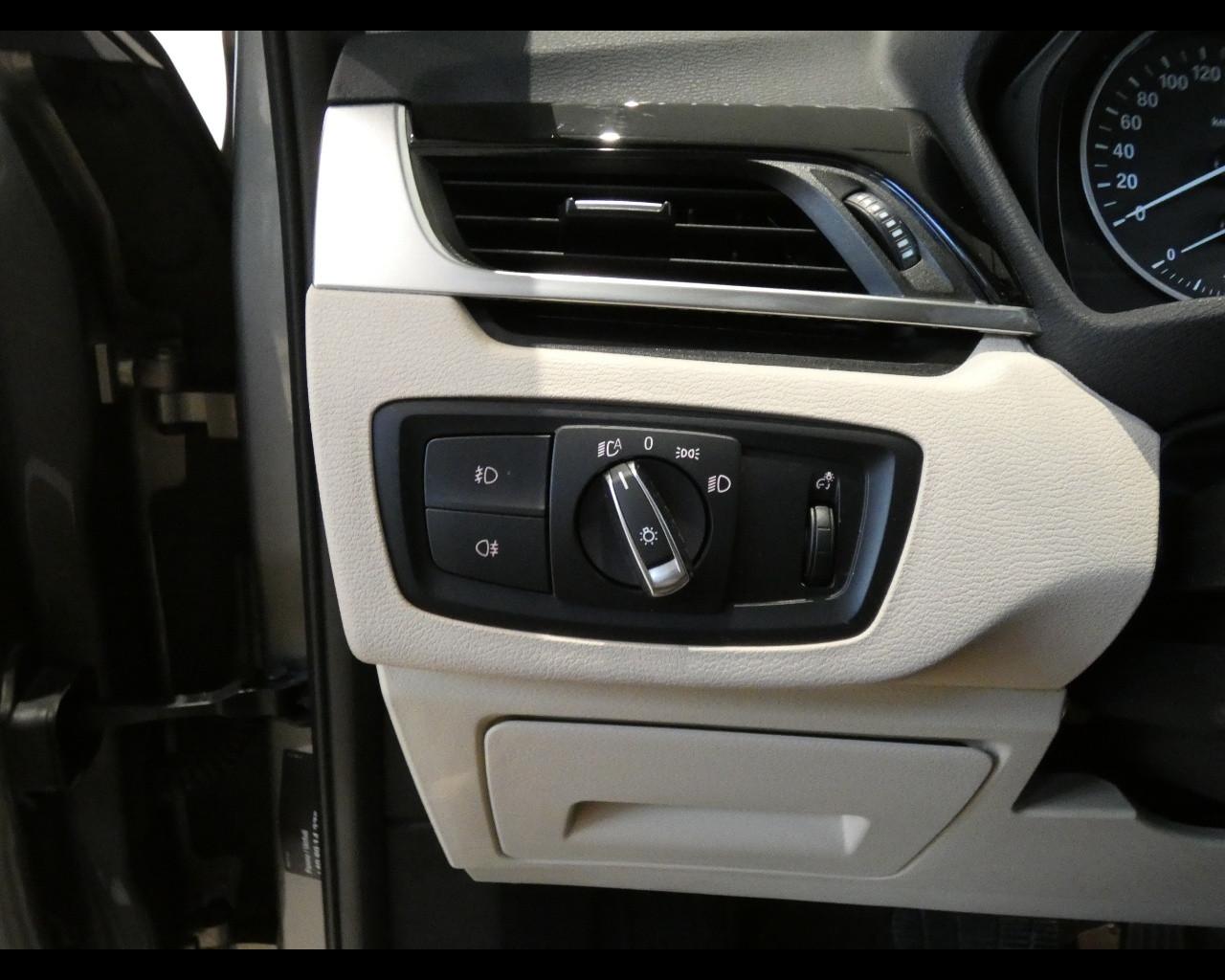 BMW X1 (F48) - X1 sDrive20i xLine