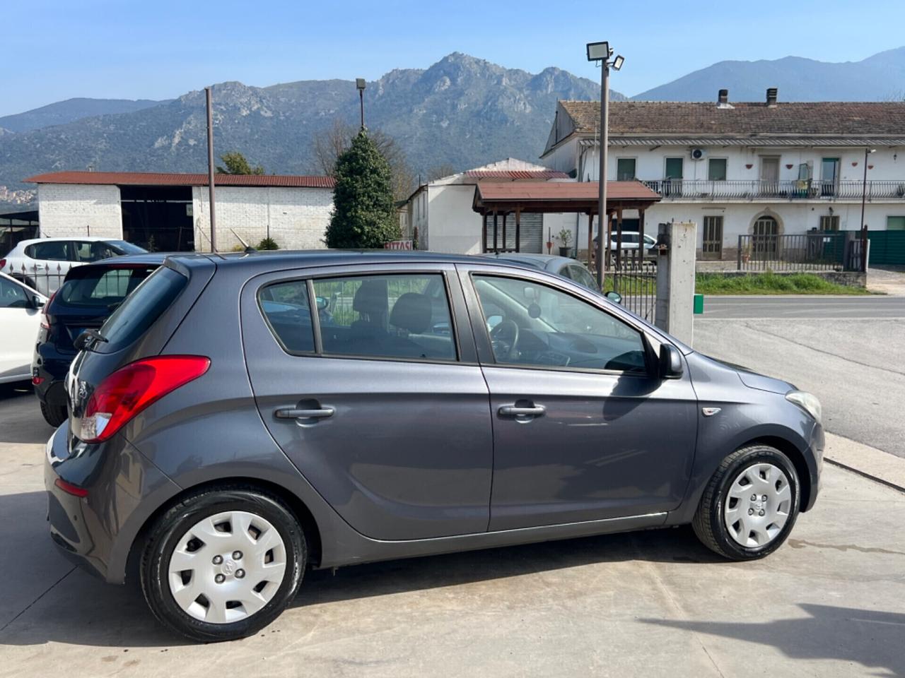 Hyundai i20 1.2 5p. Gpl 2013 garantita 12 mesi