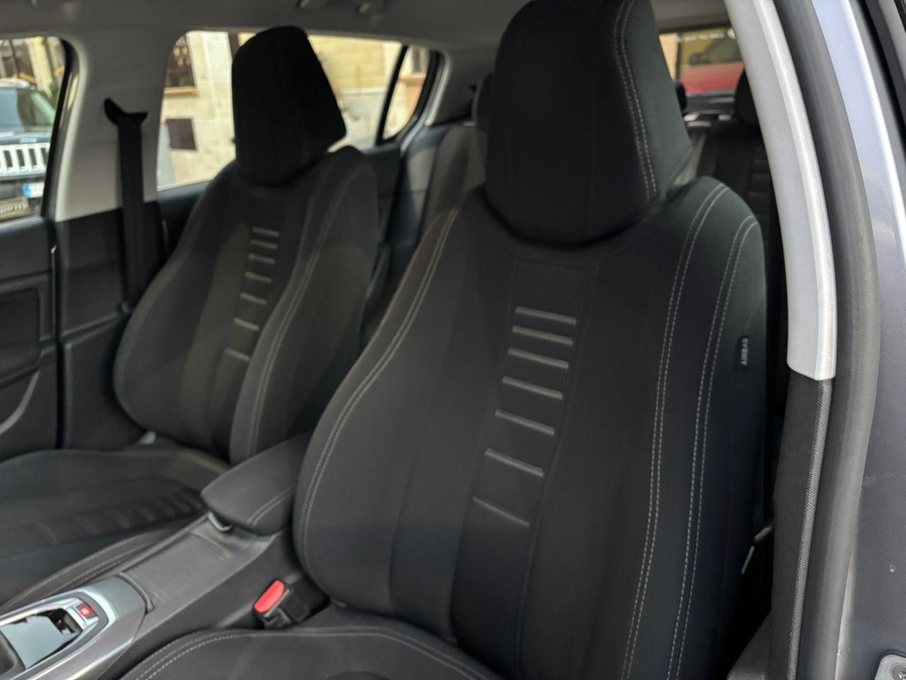 Peugeot 308 1.6 e-HDi 115 CV Stop&Start Allure