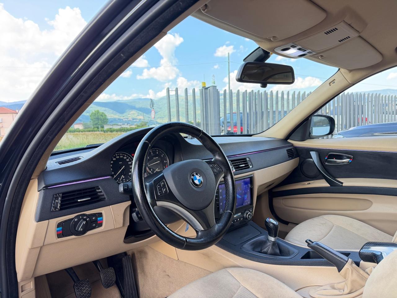 Bmw 318 318i cat 143 cv MSport total black
