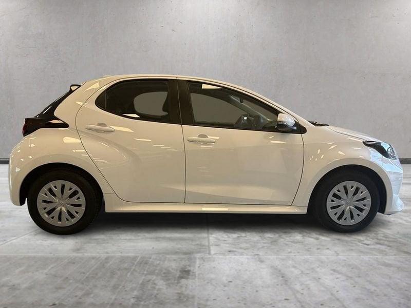 Toyota Yaris Hybrid Active MY22