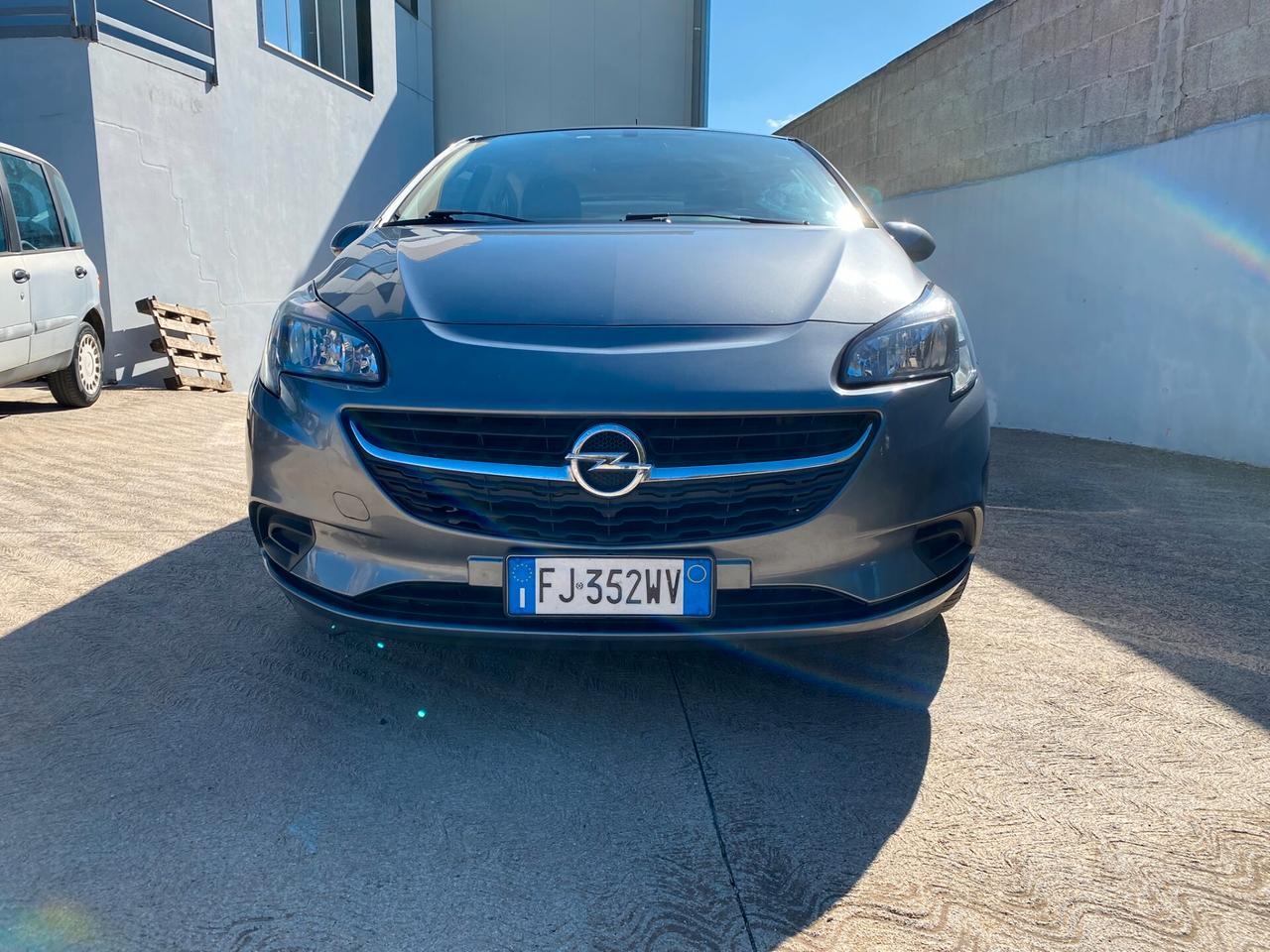 Opel Corsa 1.2 5 porte