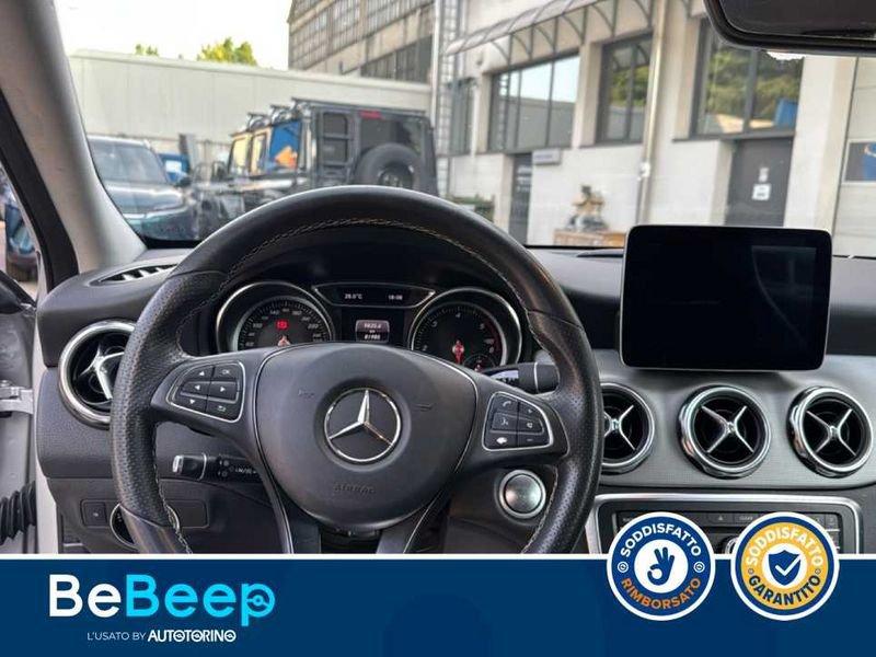 Mercedes-Benz GLA 200 D SPORT AUTO