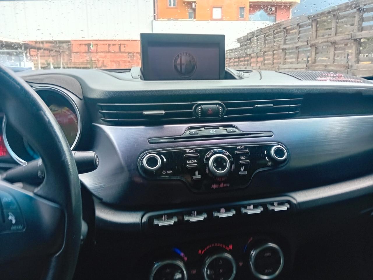 Alfa Romeo Giulietta 1.6 JTDm-2 105 CV Veloce