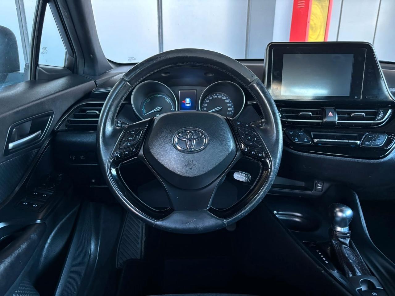 Toyota C-HR 5 Porte C-HR 1.8h Active 2wd e-cvt