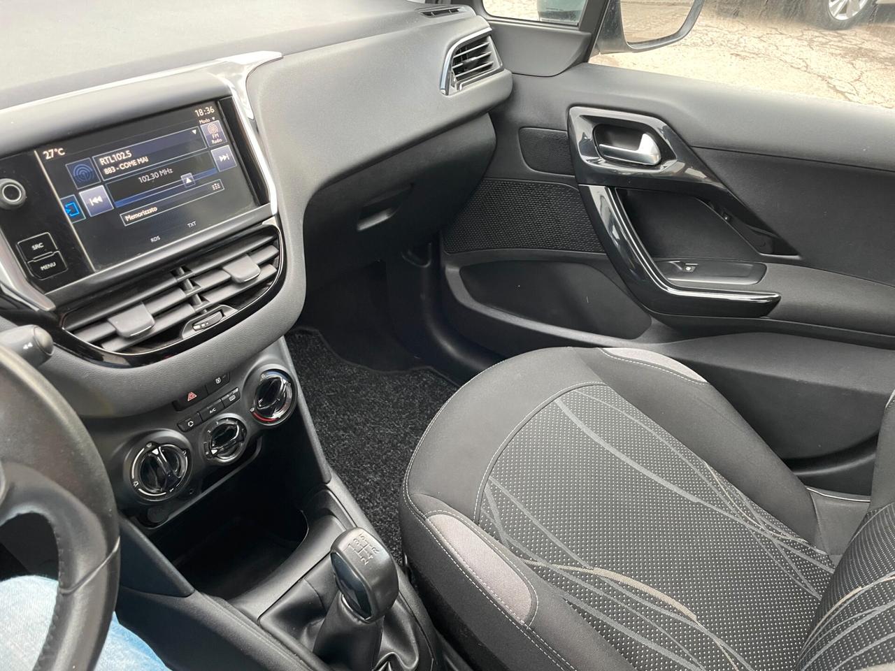 Peugeot 208 1.4 HDi 68 CV 5 porte Allure DISTRIBUZIONE NUOVA
