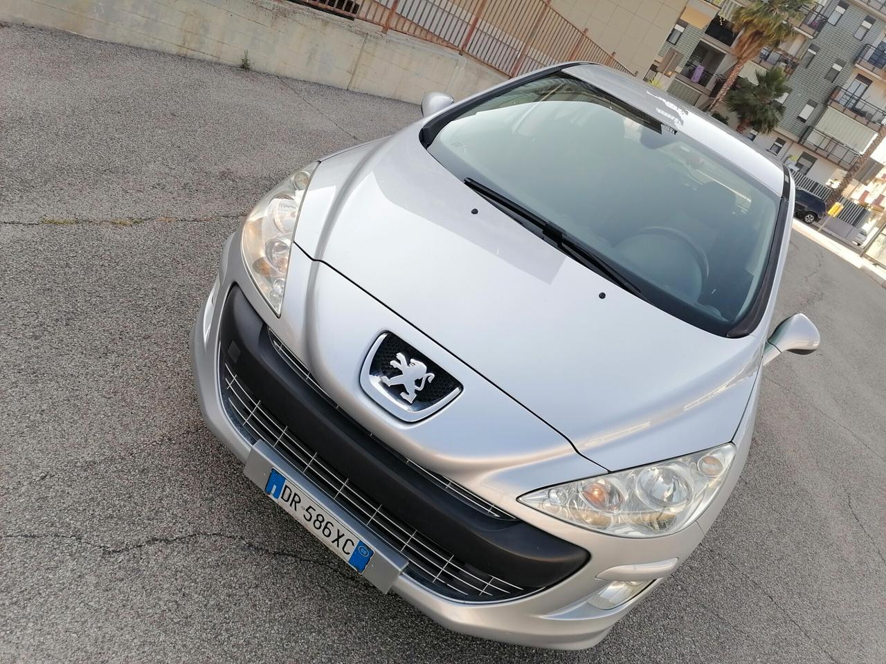 Peugeot 308 1.6 HDi 110CV 5p. Tecno
