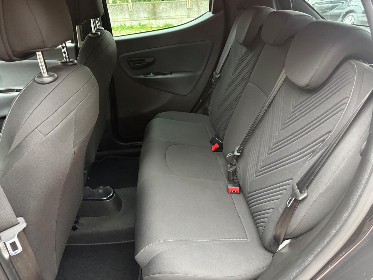 Lancia Ypsilon 1.0 Firefly Hybrid Gold PERFETTA!!!