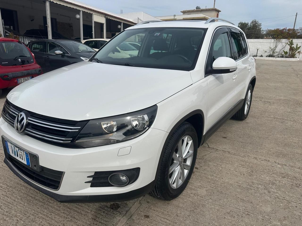 VW Tiguan 2.0 TDI Sport & Style (2012) | GANCIO TRAINO DI SERIE - Sotto i 10.000€