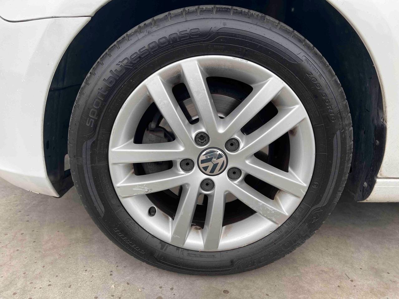 Volkswagen Golf 1.6 TDI DPF 5p. Highline NEOPATENTATI