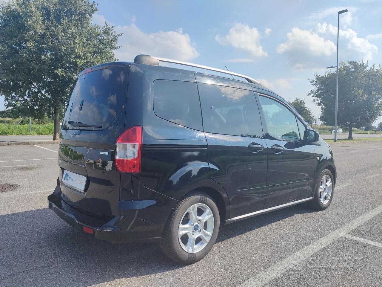 FORD Tourneo Courier 1.0 EcoBoost 100 CV Titaniu