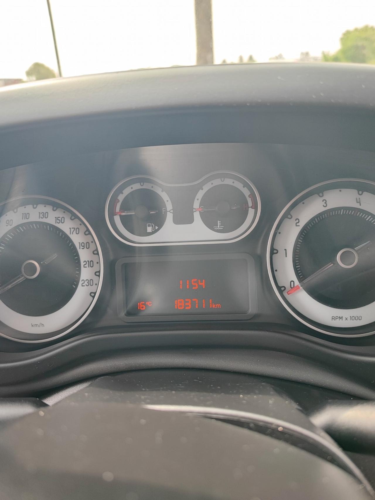 Fiat 500L 1.6 Multijet 105 CV Pop Star Living