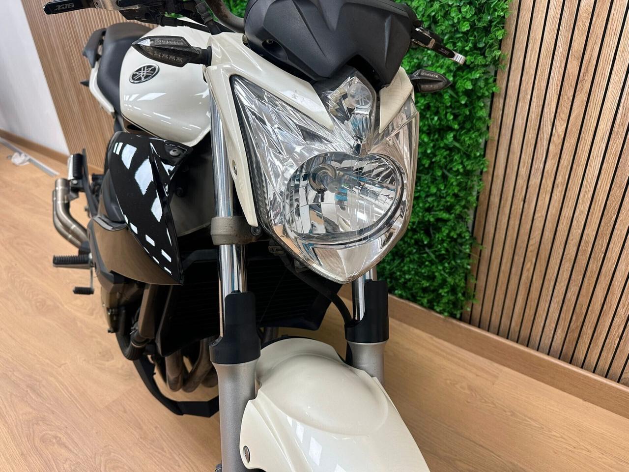 YAMAHA XJ-6 XJ6 XJ 600 - TUA DA 99€ AL MESE