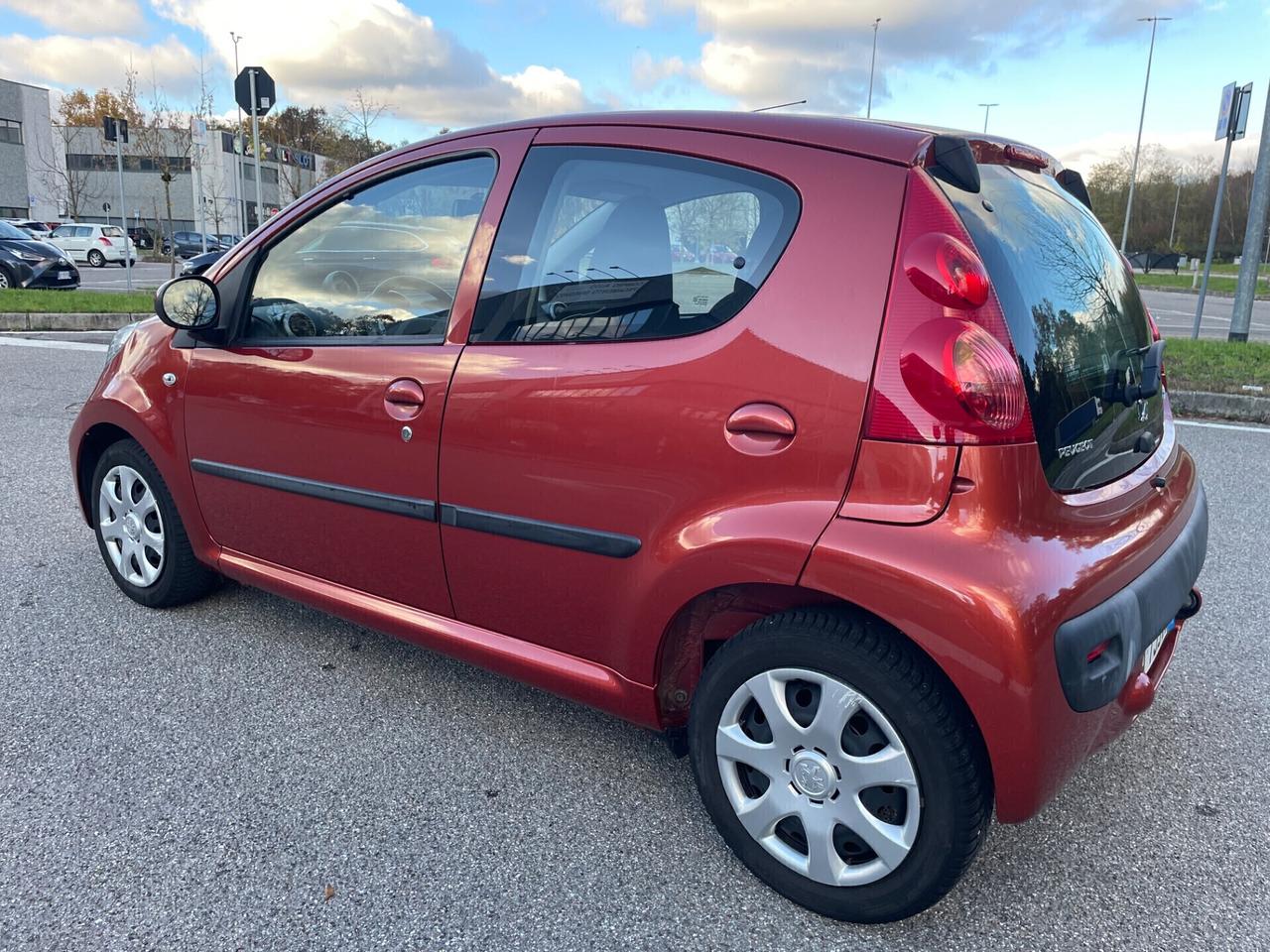 Peugeot 107 1.0 68CV 5p.*Neopatentati*Solo 58000Km*
