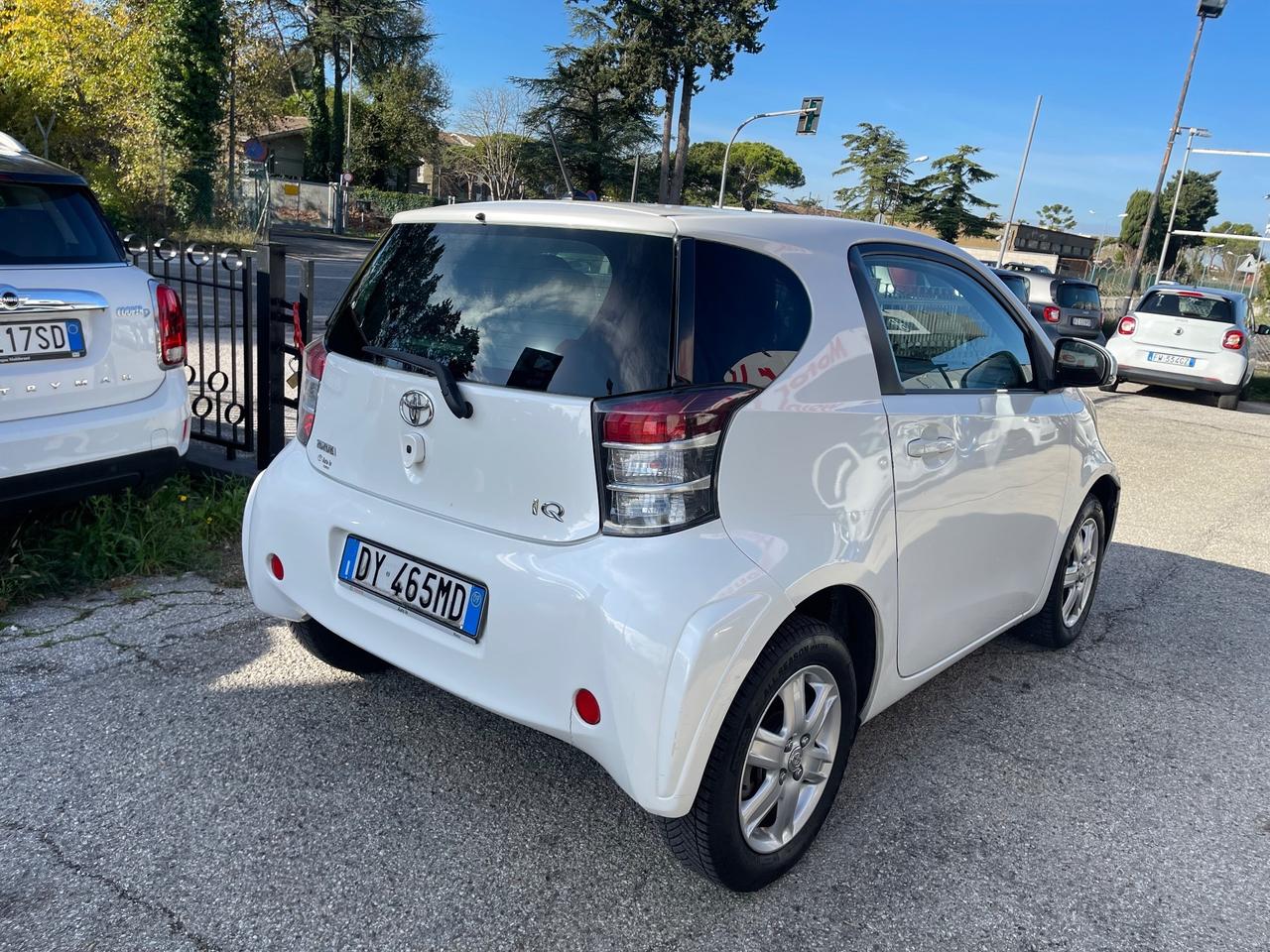 Toyota iQ 1.0 Sol