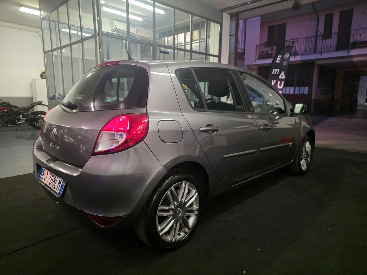 Renault Clio 1.2 16V 5 porte Live!