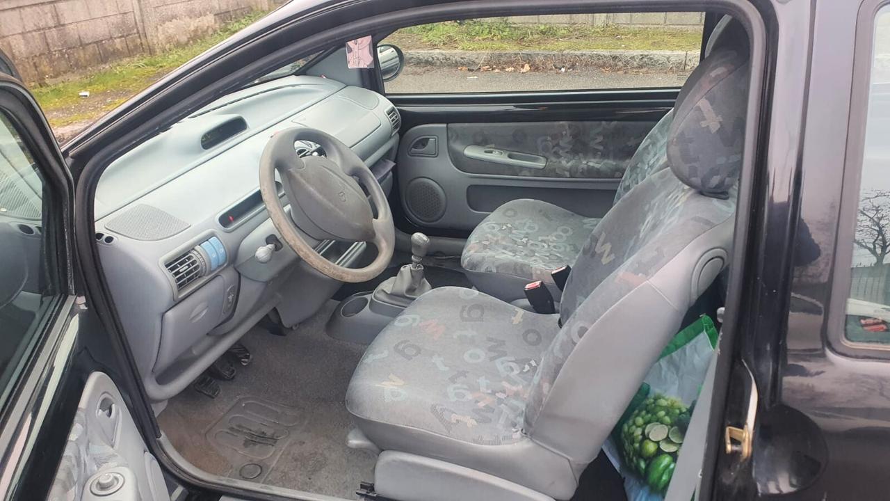 Renault Twingo 1.2i cat Authentique