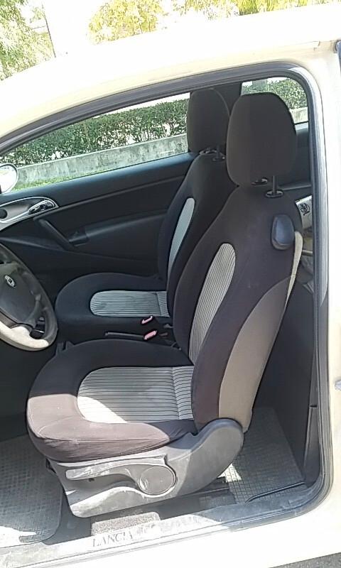 Lancia Ypsilon 1.3 MJT 90CV Oro