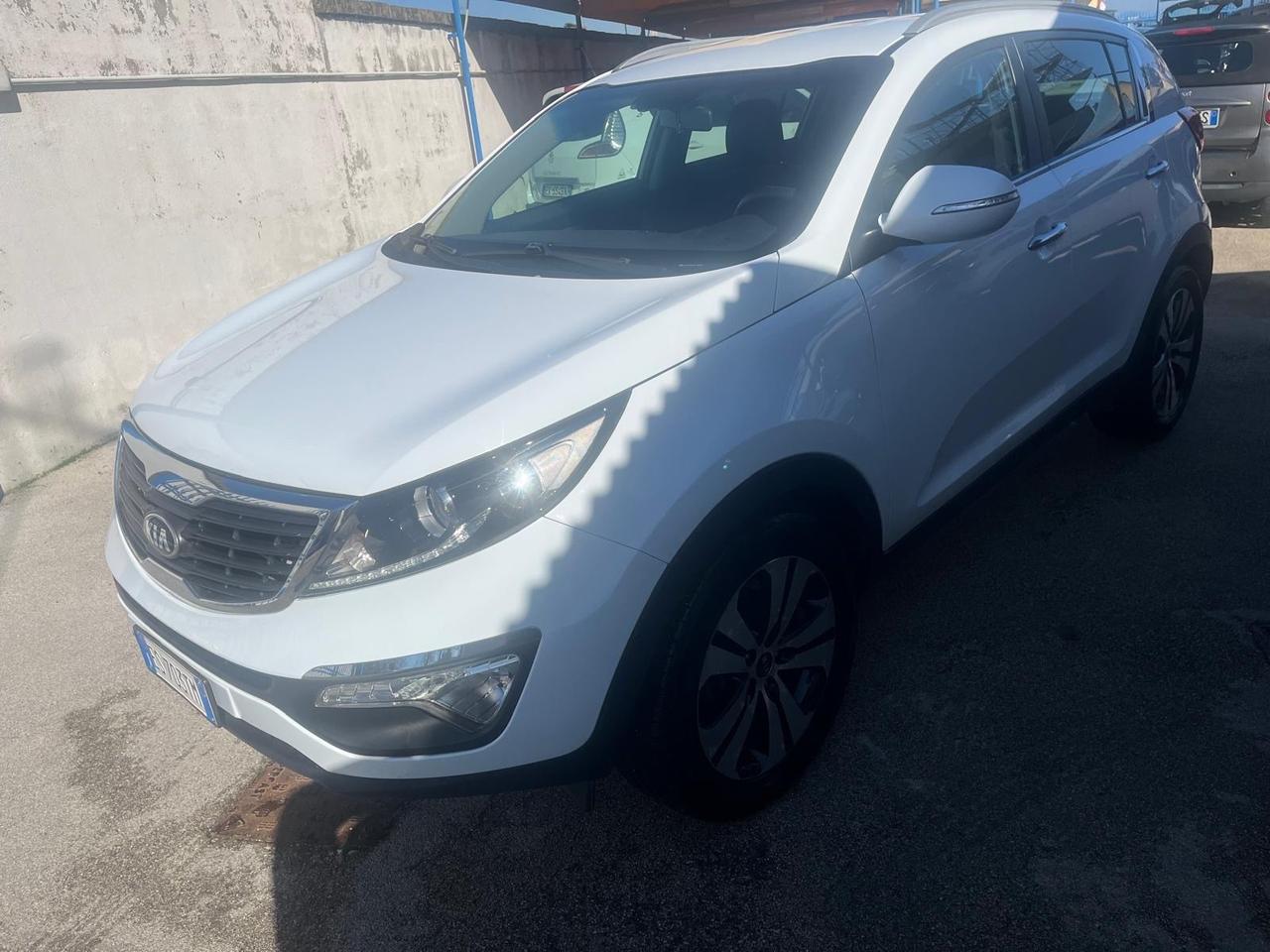 Kia Sportage 1.7 crdi-full-km 100000-2013