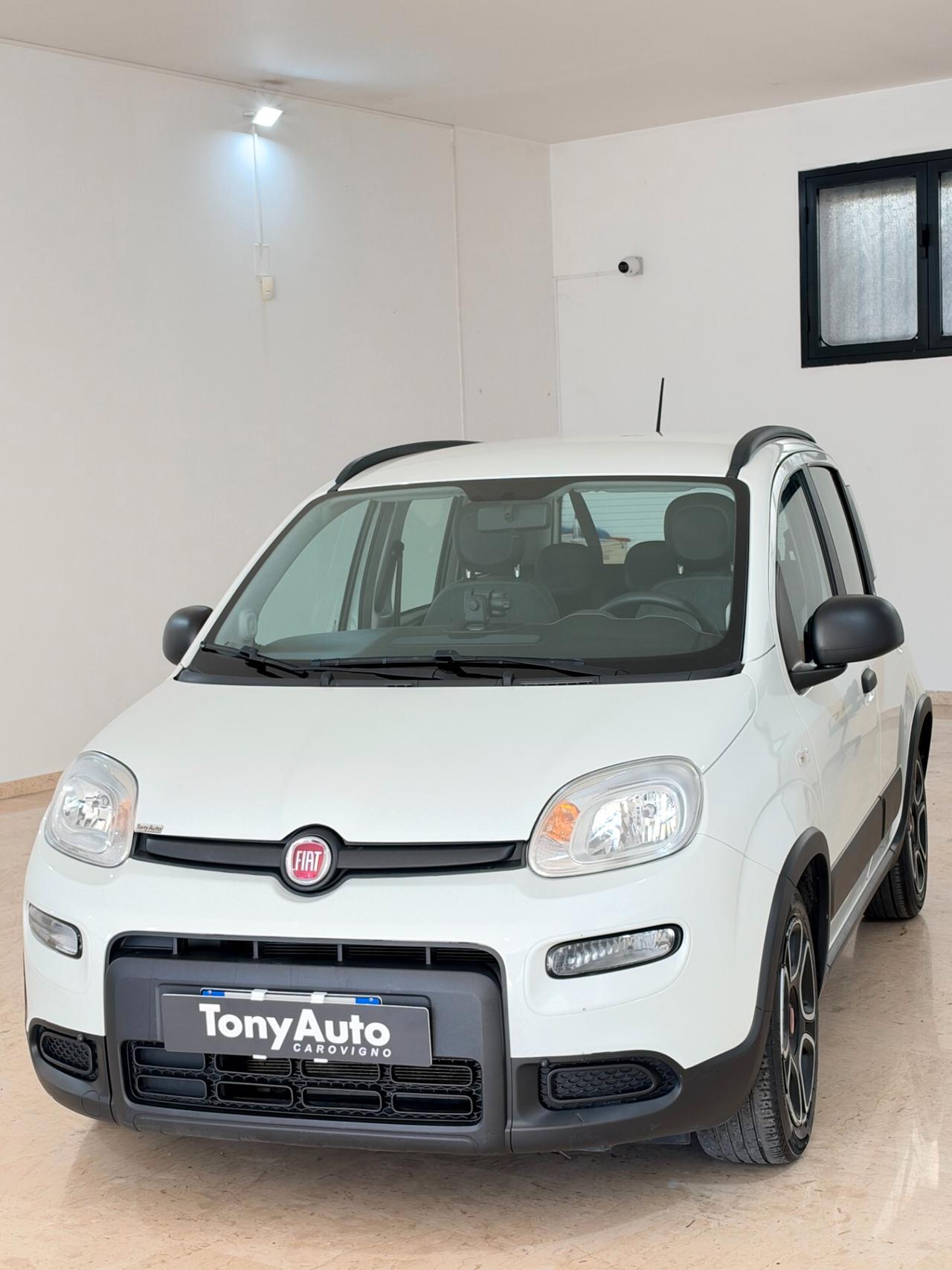 Fiat Panda 1.0 hybrid Easy Connect s adatta per NEO PATENTATI,BLUETOOTH,COMANDI AL VOLANTE,USB,SENSORI DI PARCH