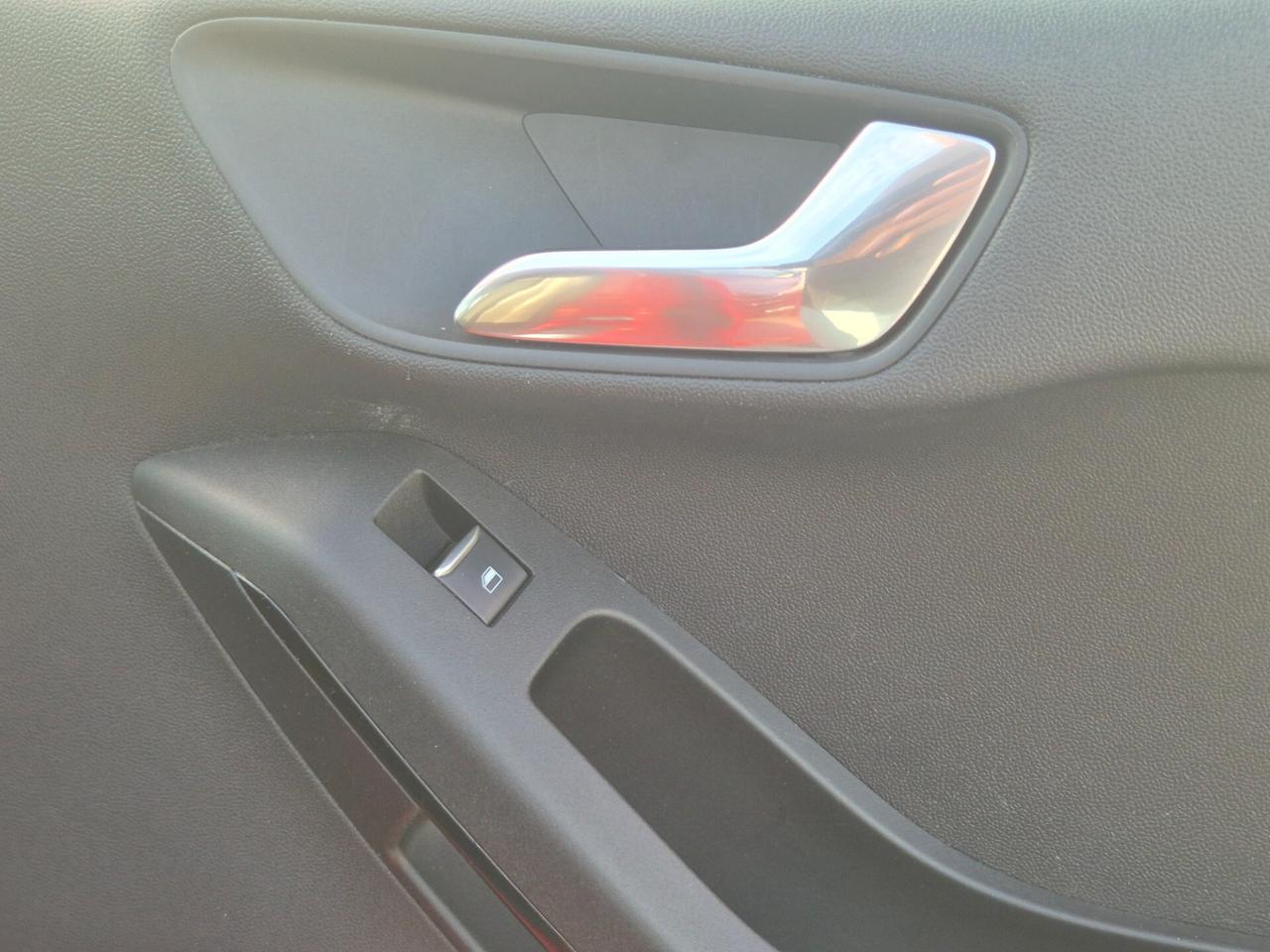 Ford Fiesta 1.1 75 CV GPL 5 porte Business BIFUEL