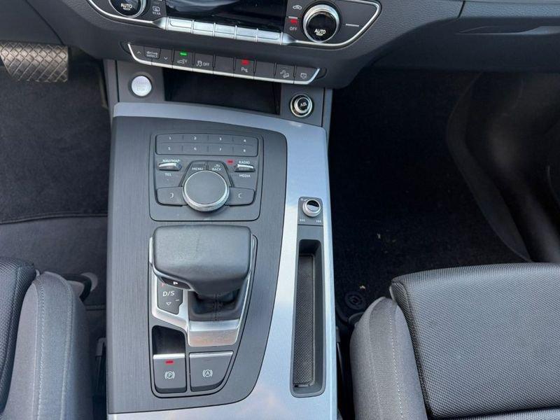 Audi Q5 50 TFSI 299 CV e quattro S tronic Business