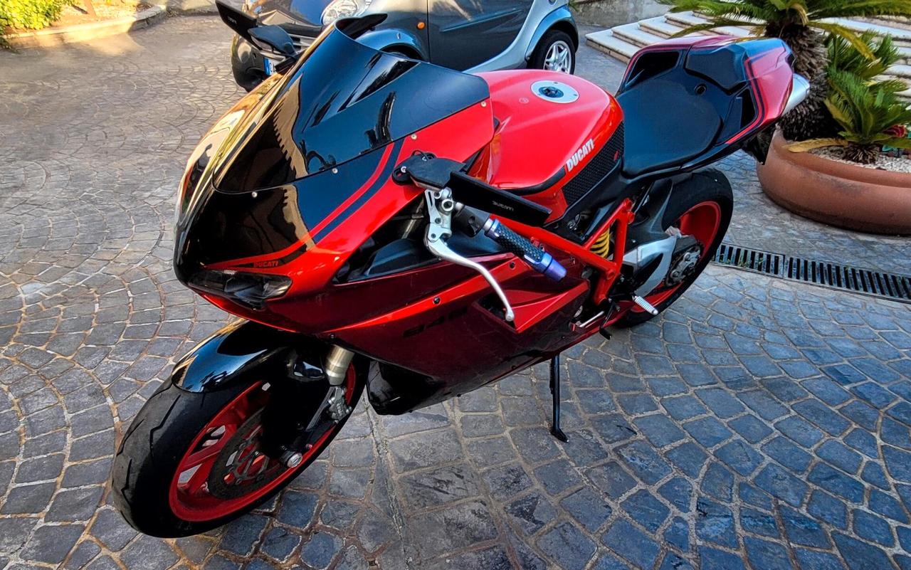 Ducati 848