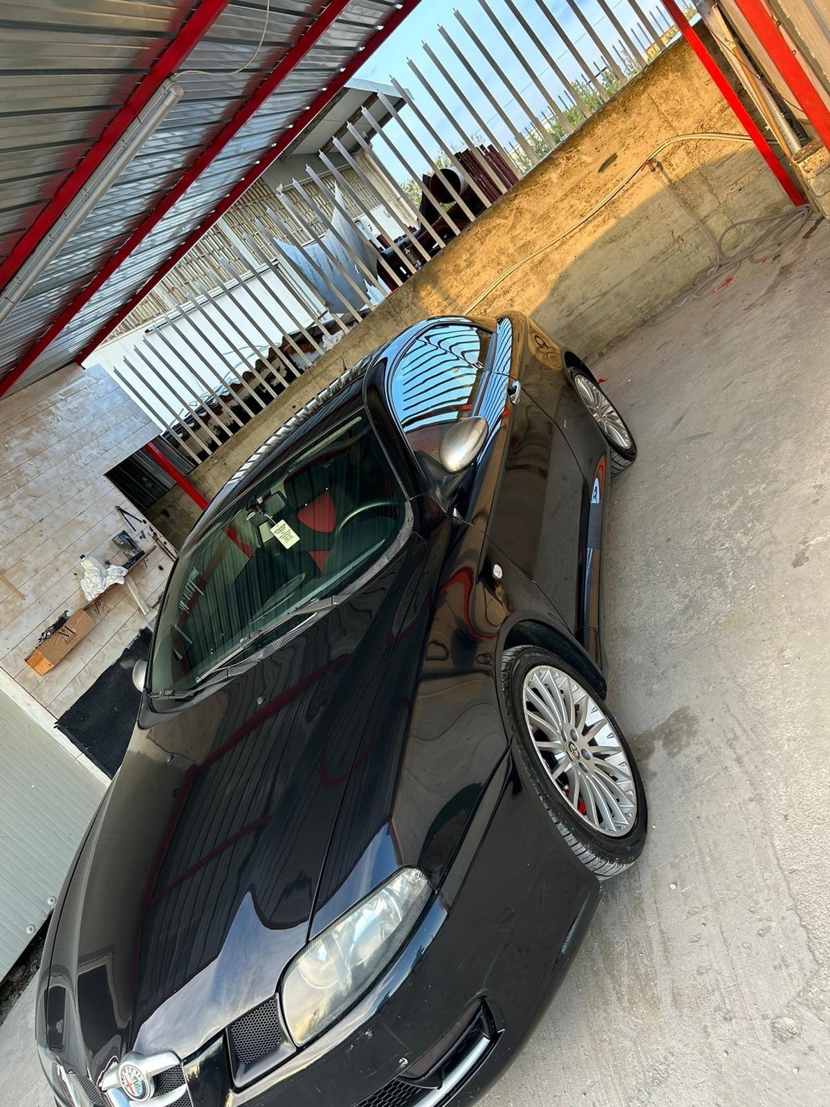 Alfa Romeo GT 1.9 JTDM 16V Progression Black Line