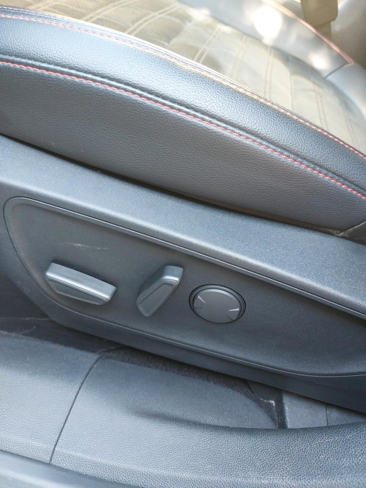 Ford Kuga 2.5 Plug In Hybrid 225 CV ST-Line X