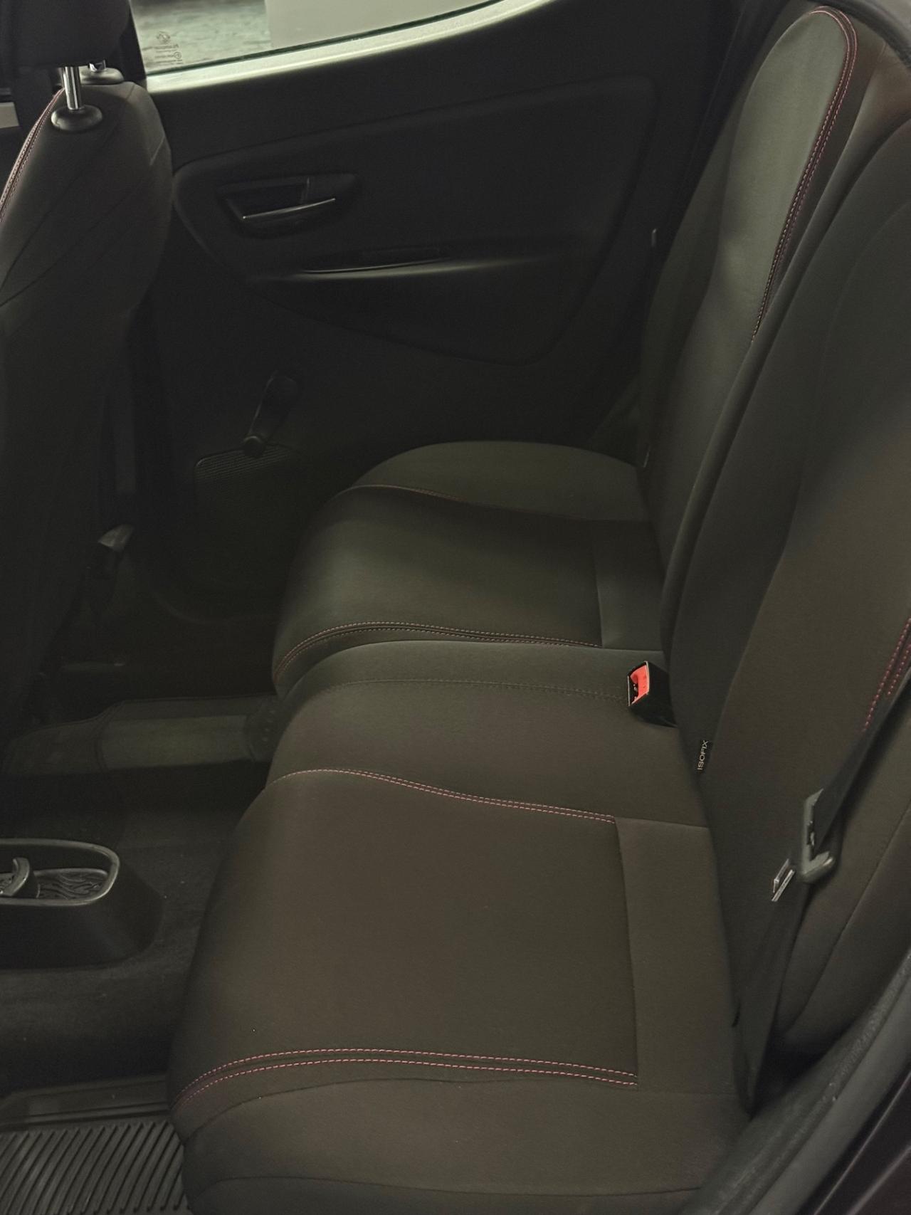 Lancia Ypsilon 0.9 TwinAir 85 CV 5 porte Metano Ecochic Elefantino