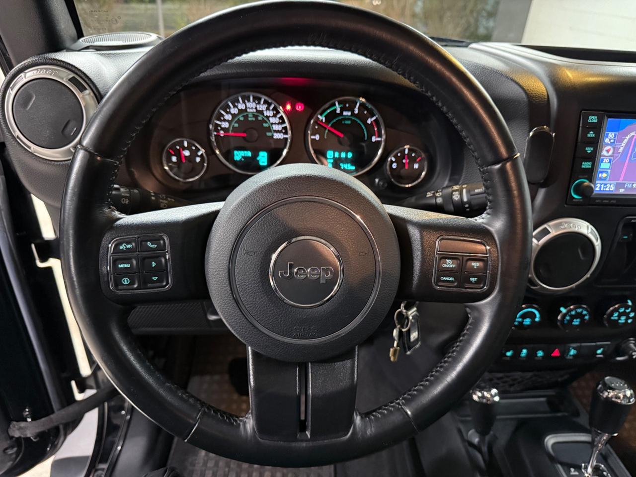 Jeep Wrangler 2.8 CRD 200cv Sahara - GANCIO TRAINO