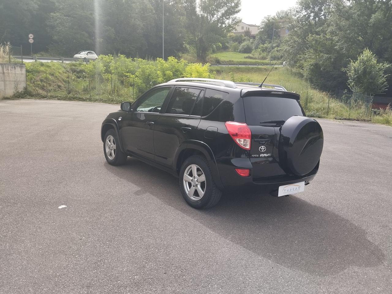 Toyota RAV 4 Luxury 2.2 D-CAT