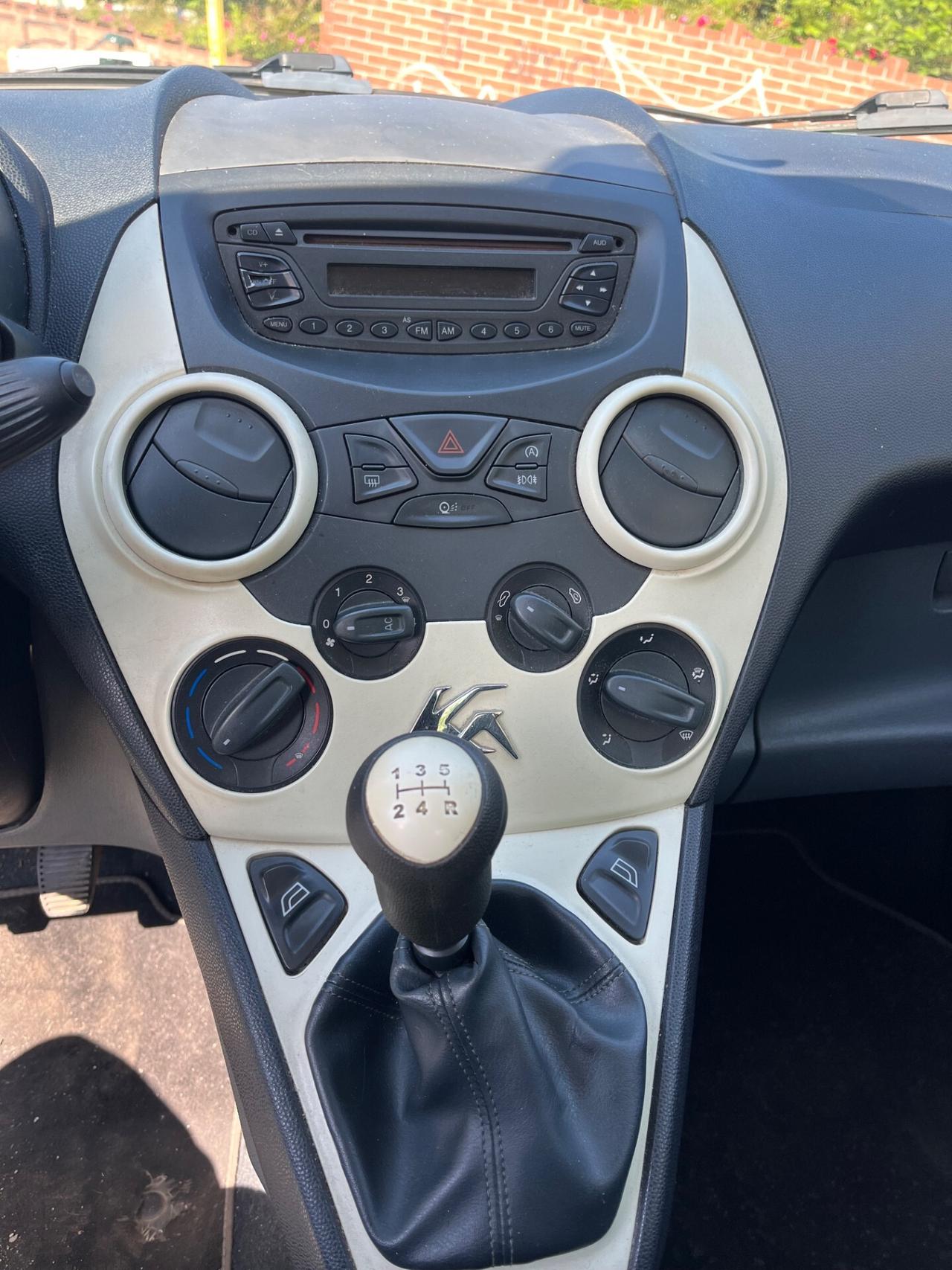 Ford Ka Ka+ 1.2 8V 69CV Titanium