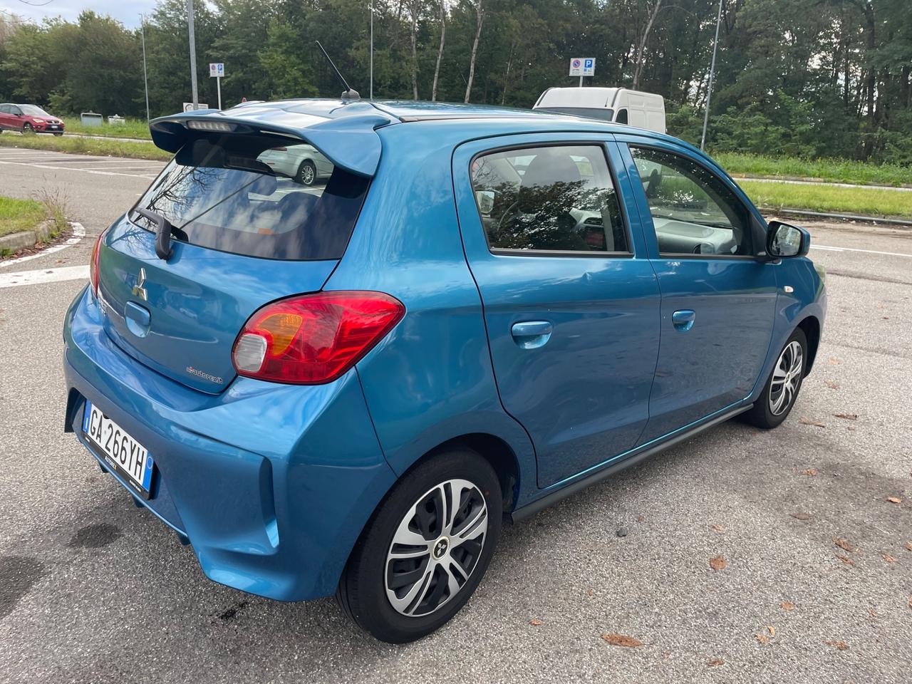 Mitsubishi Space Star 1.0*Neopatentati*Solo 70000km*