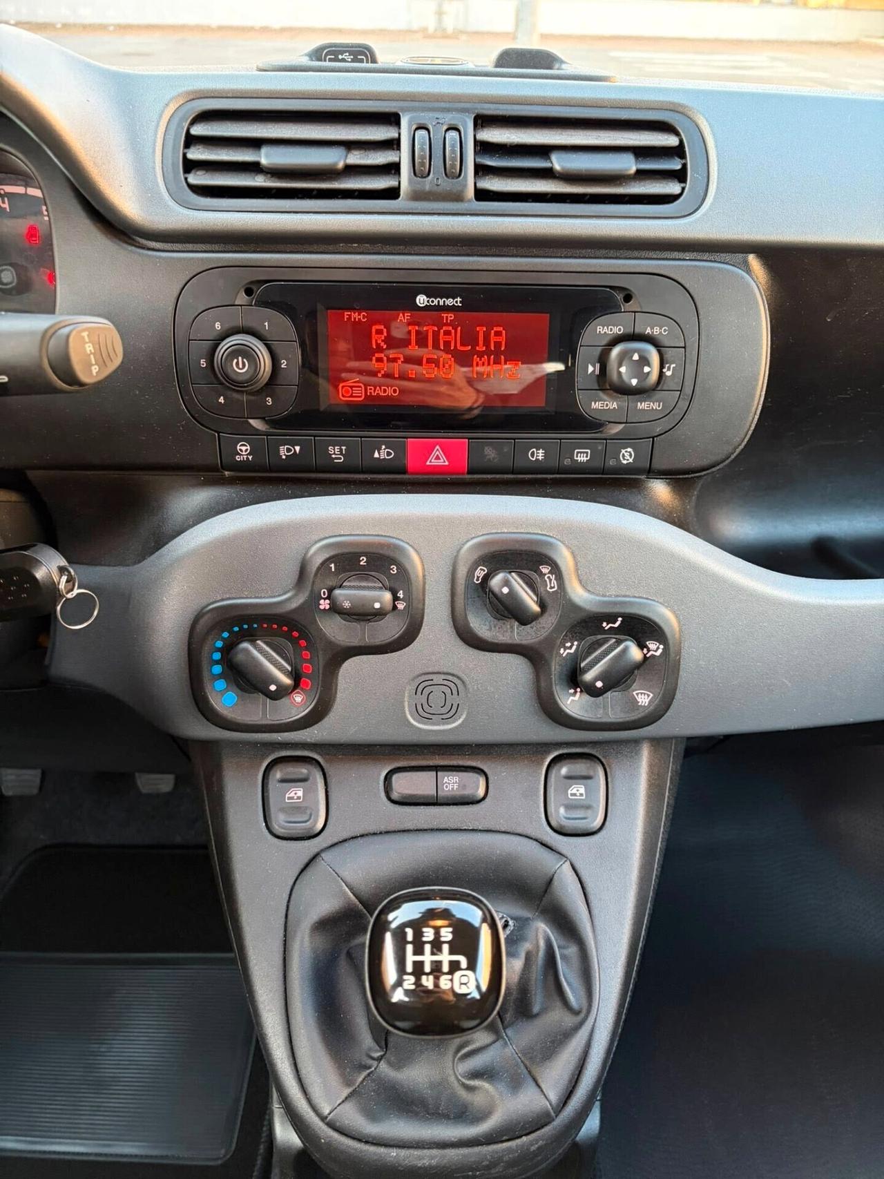 FIAT PANDA HYBRID CITY LIFE NO OBBLIGHI