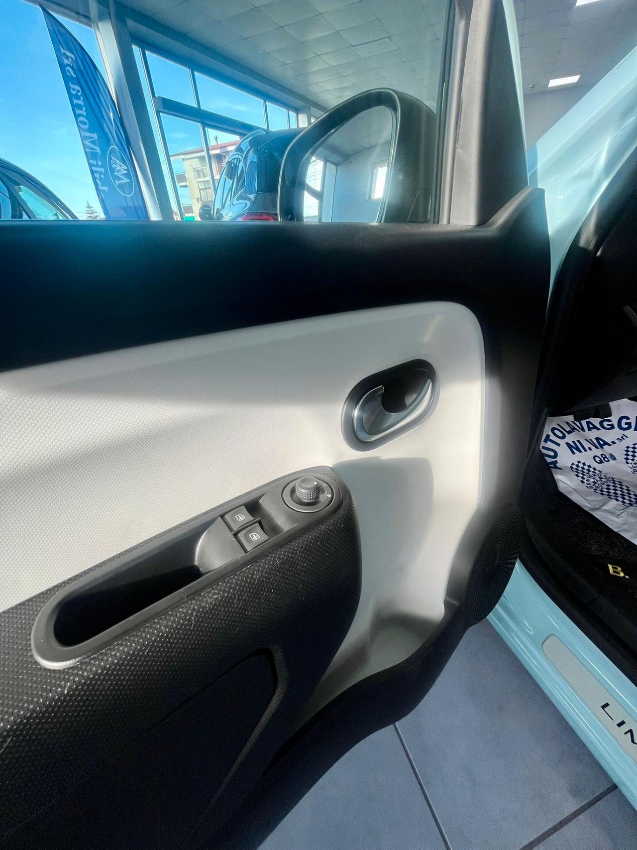 Renault Twingo SCe LIMITED AUTOMATIC