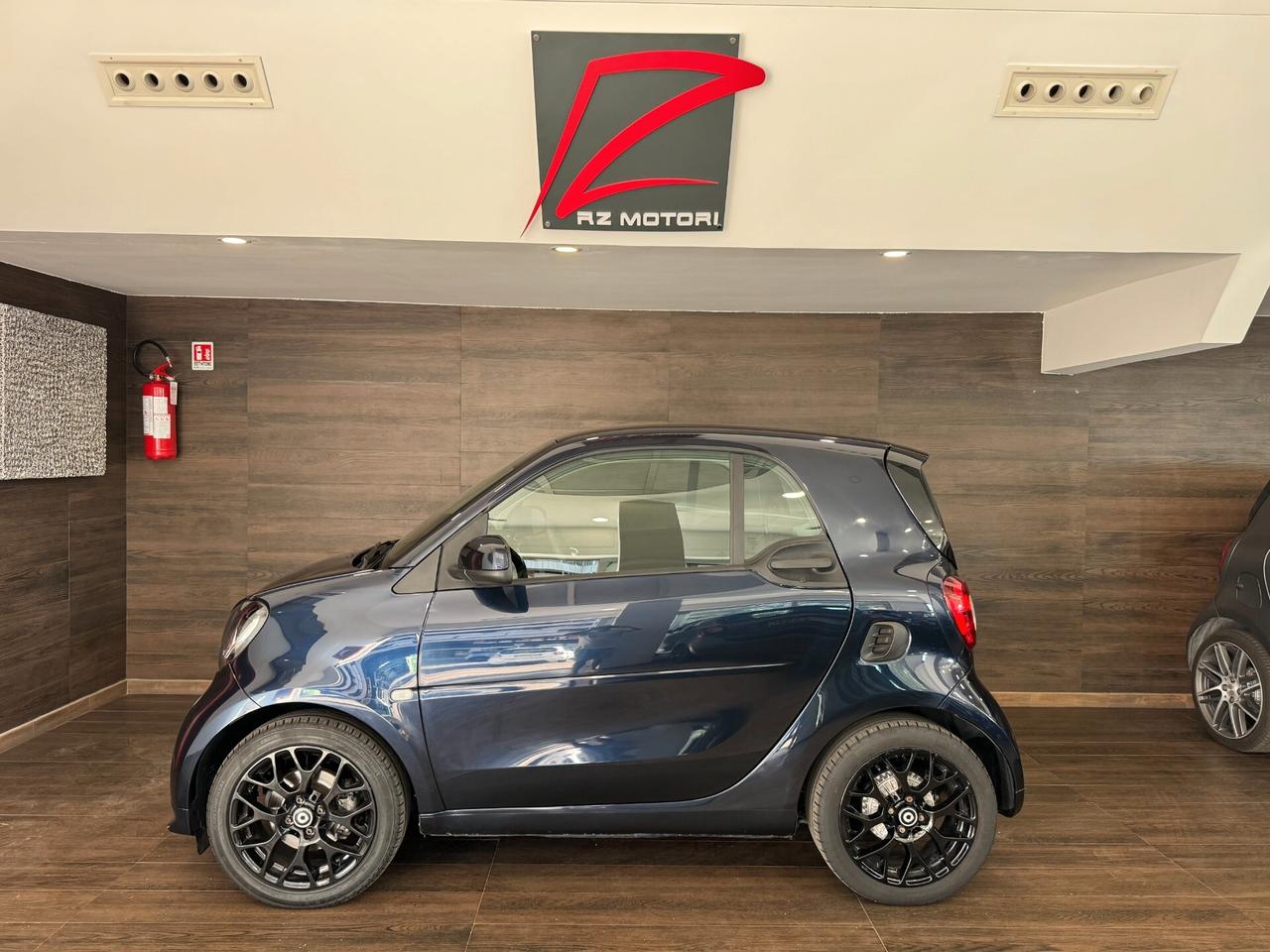 Smart ForTwo 90 0.9 Turbo twinamic Superpassion-PARIS BLUE-ITALINA-TAGLIANDI MERCEDES BENZ-LIMITED EDITION