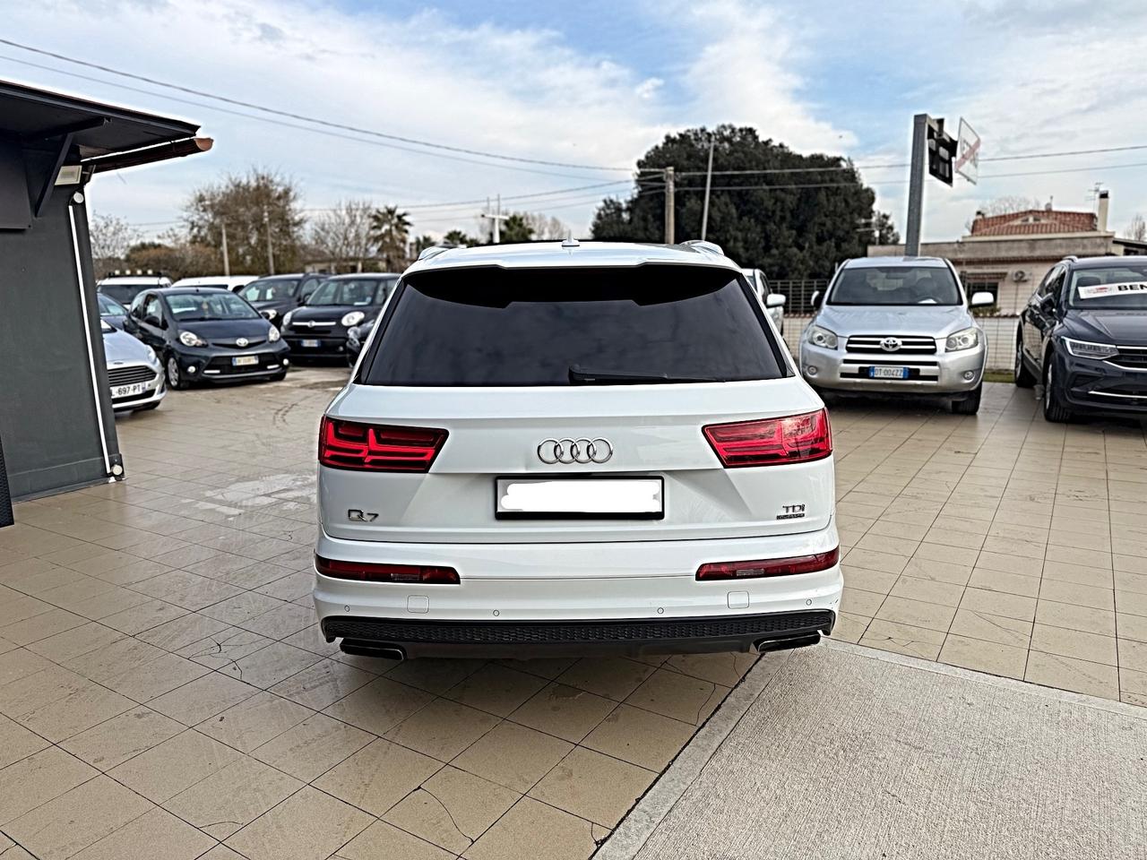 Audi Q7 3.0 TDI 272 CV quattro tiptronic Business Plus Garanzia 12 Mesi