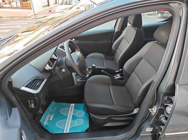 PEUGEOT 207 1.4 HDi 68 cv 5 porte - 2011
