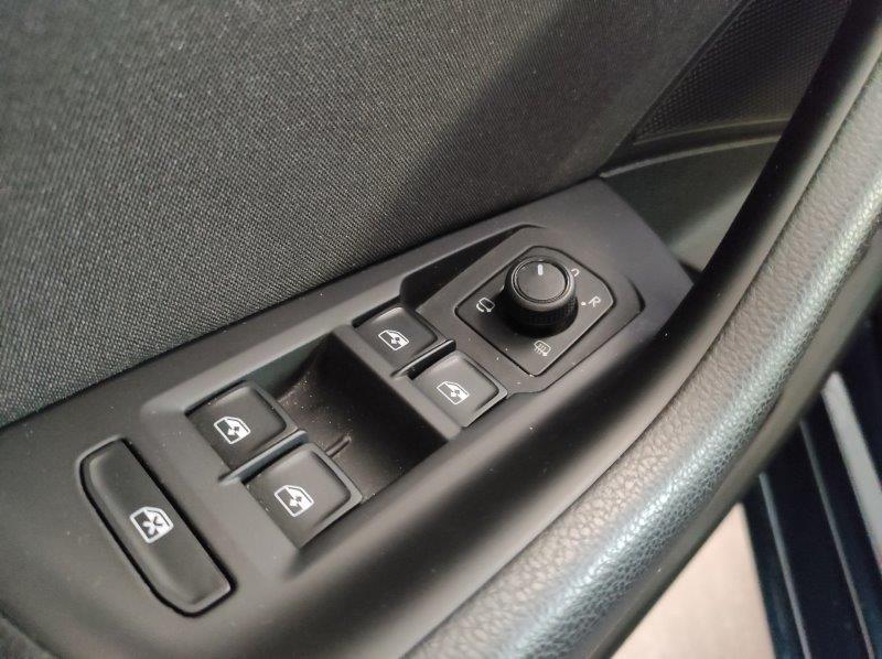 VOLKSWAGEN Passat 8ª serie - Passat Variant 2.0 TDI SCR 122 CV EVO DSG Business