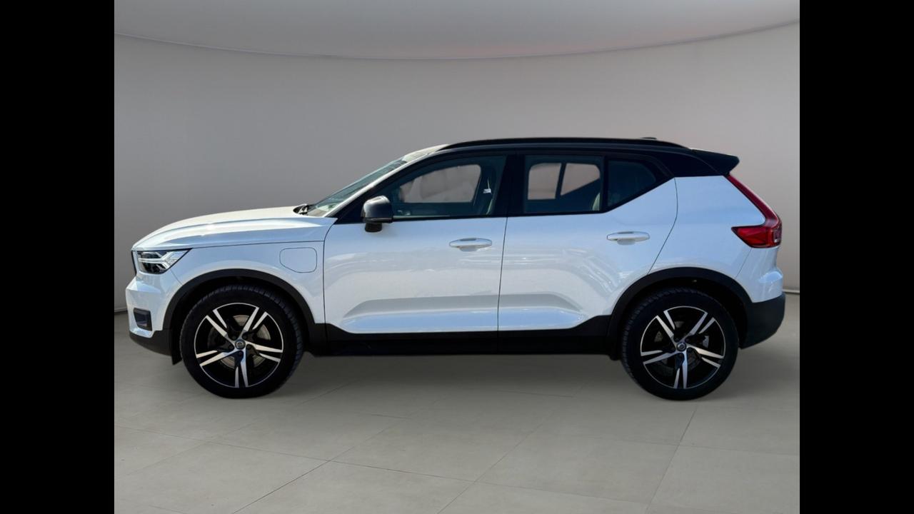 VOLVO XC40 - XC40 1.5 t5 phev R-design auto my21
