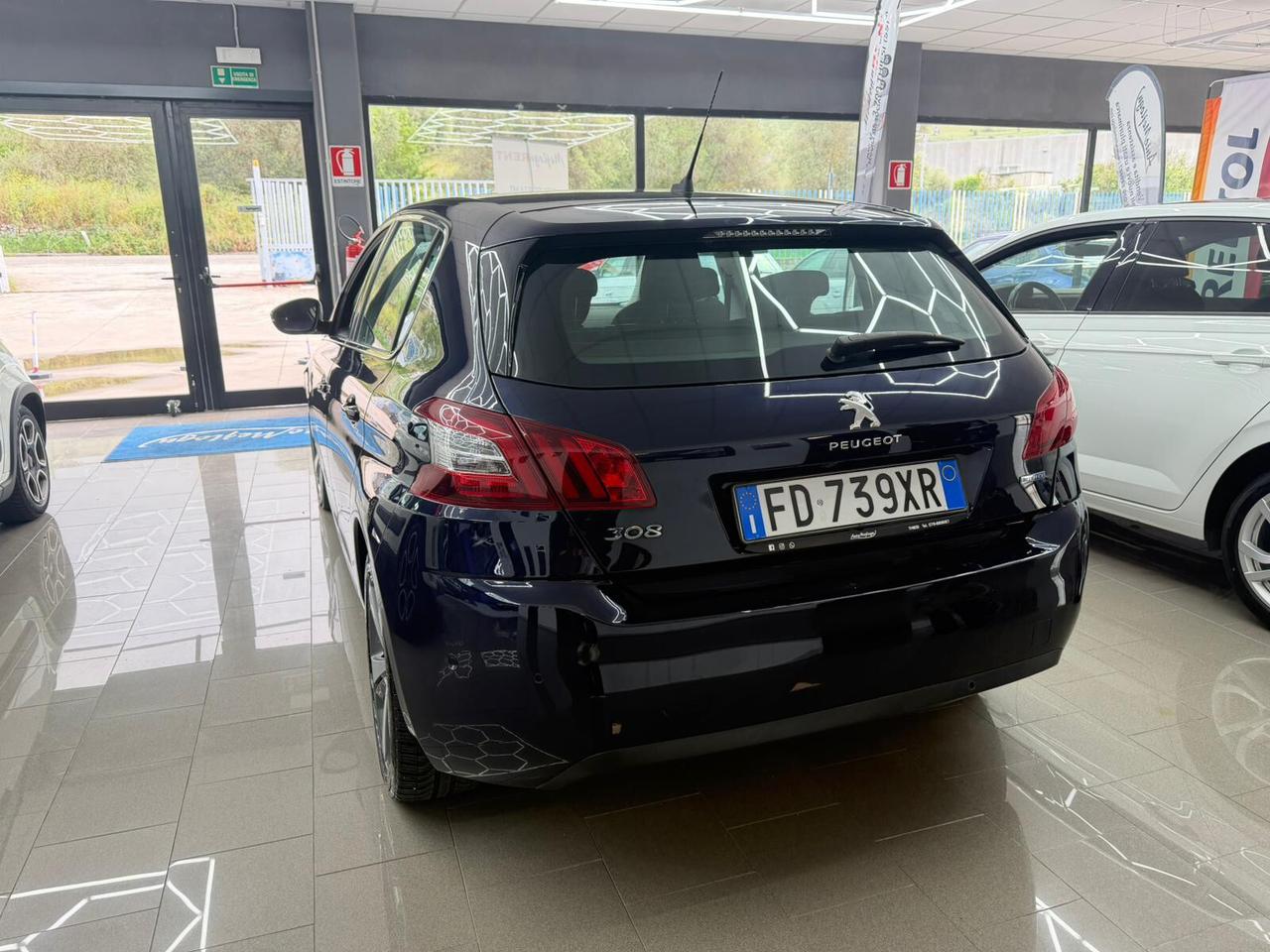Peugeot 308 BlueHDi 120 S&S EAT6 Allure