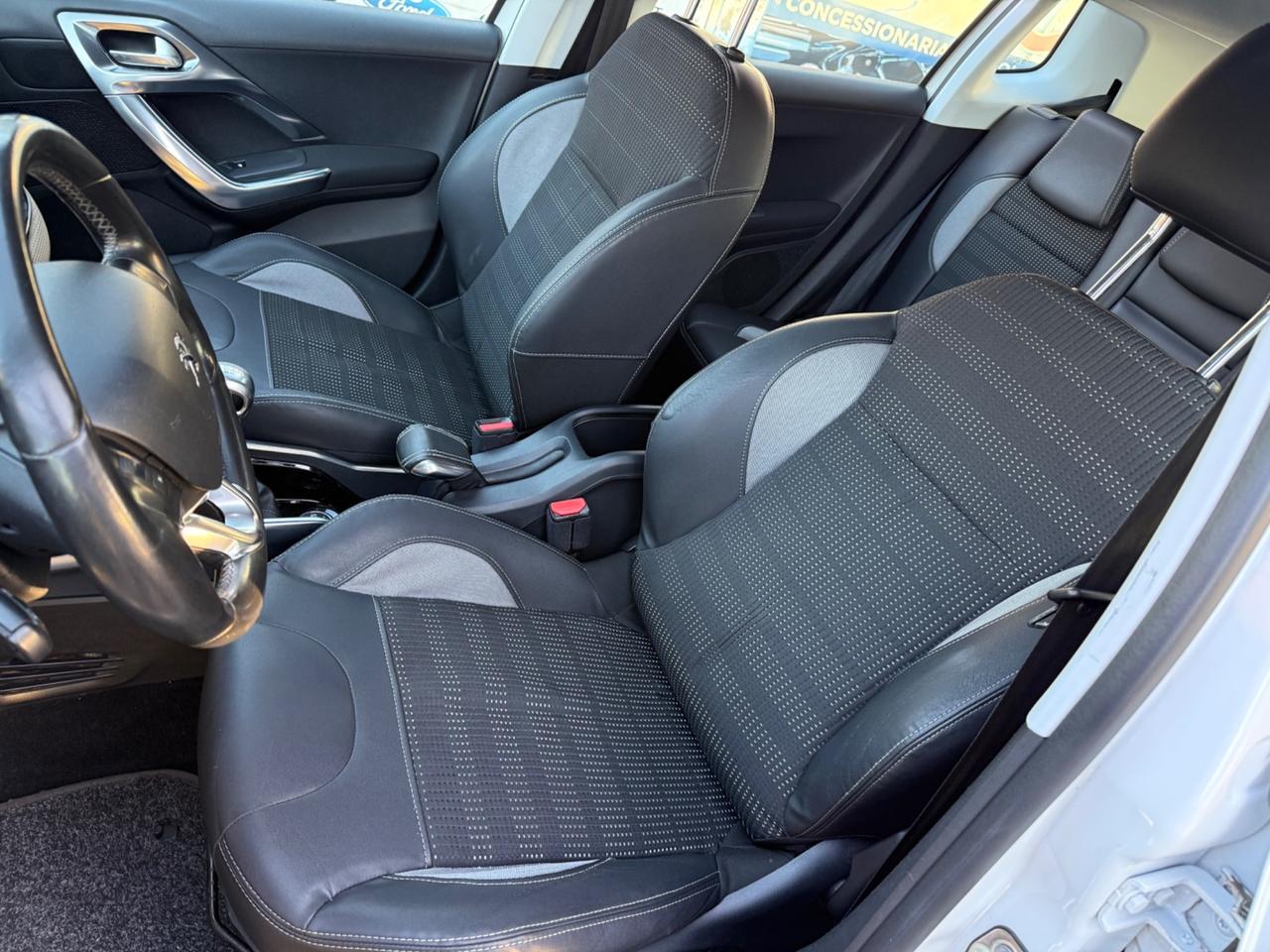Peugeot 2008 1.6 e-HDi 115 CV Stop&Start Allure