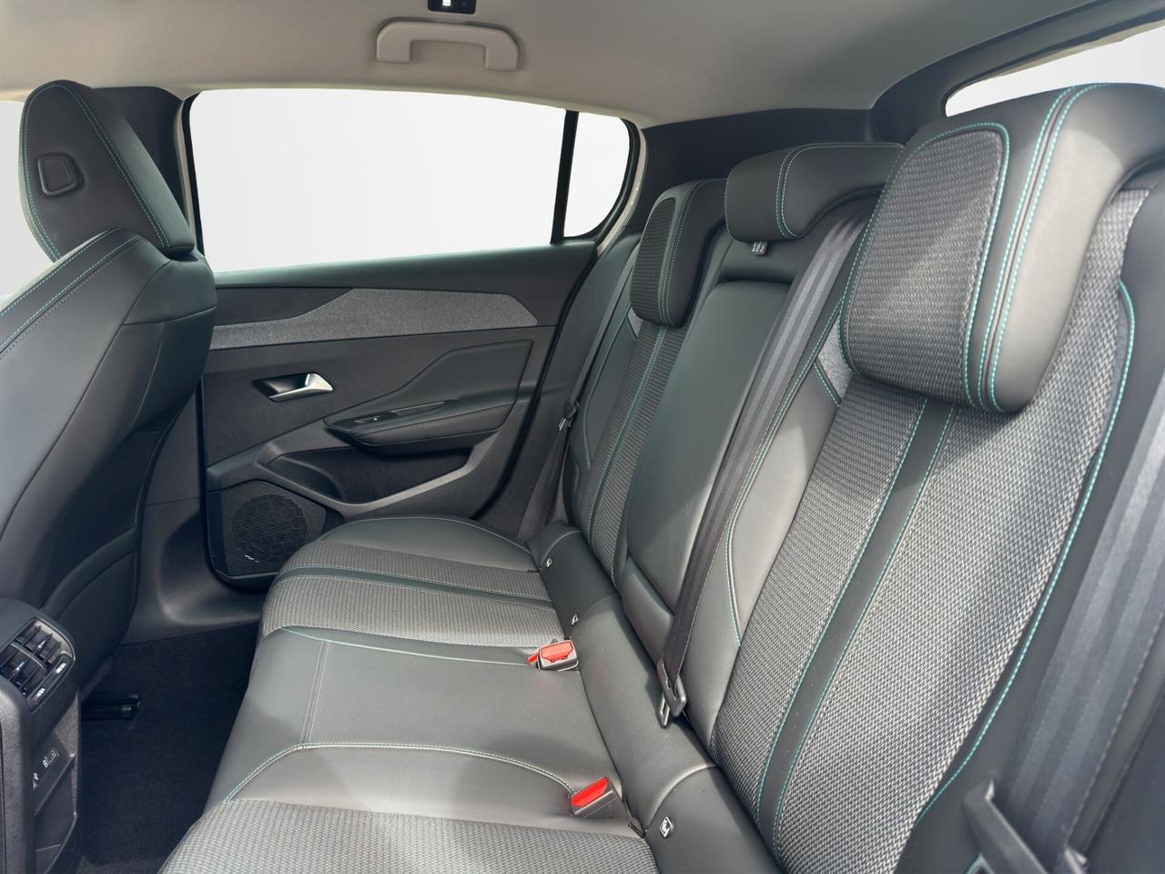 Peugeot 308 BlueHDi 130 S&S EAT8 Allure