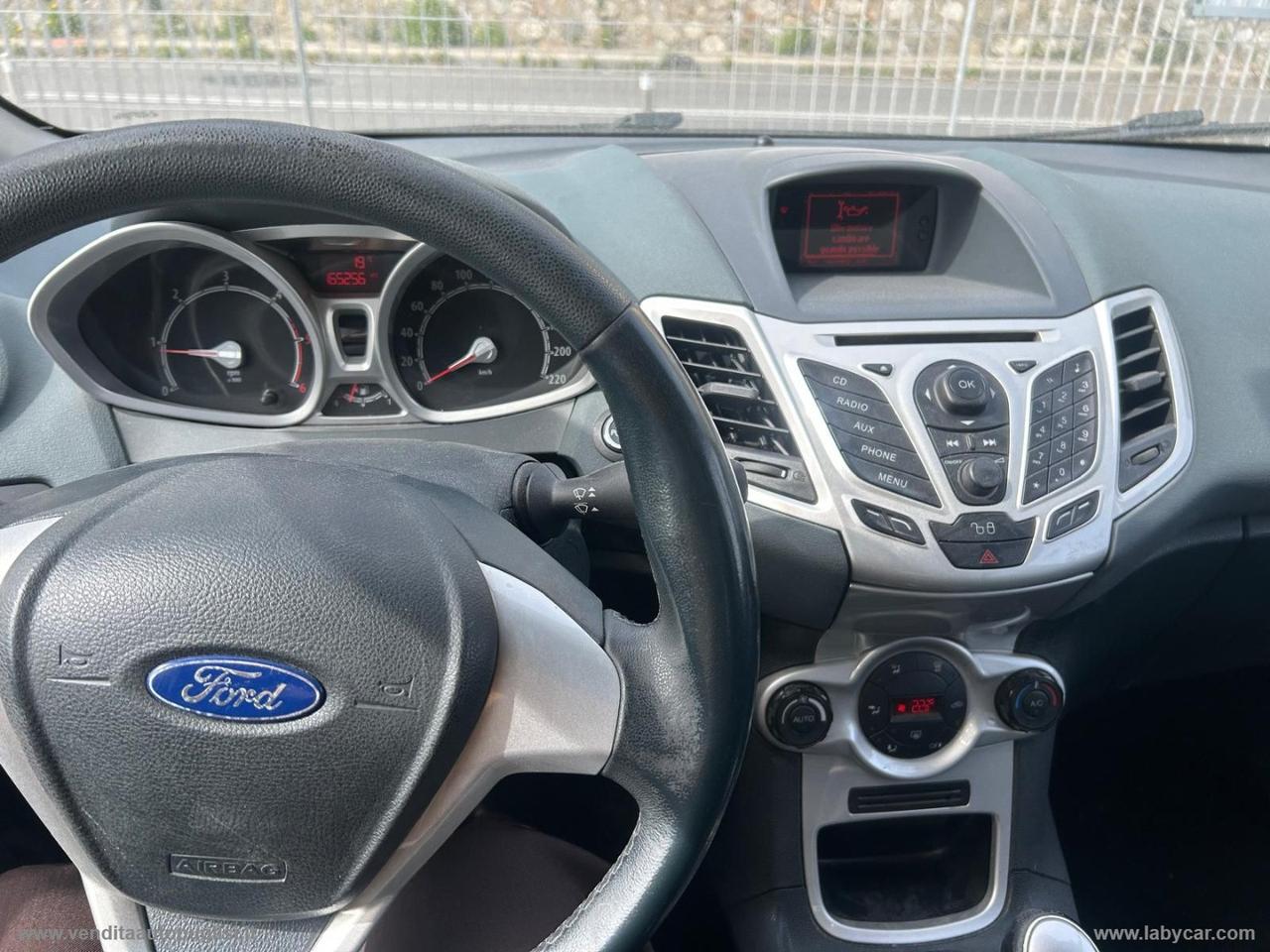 FORD Fiesta 1.4 TDCi 70 CV 5p. Titanium