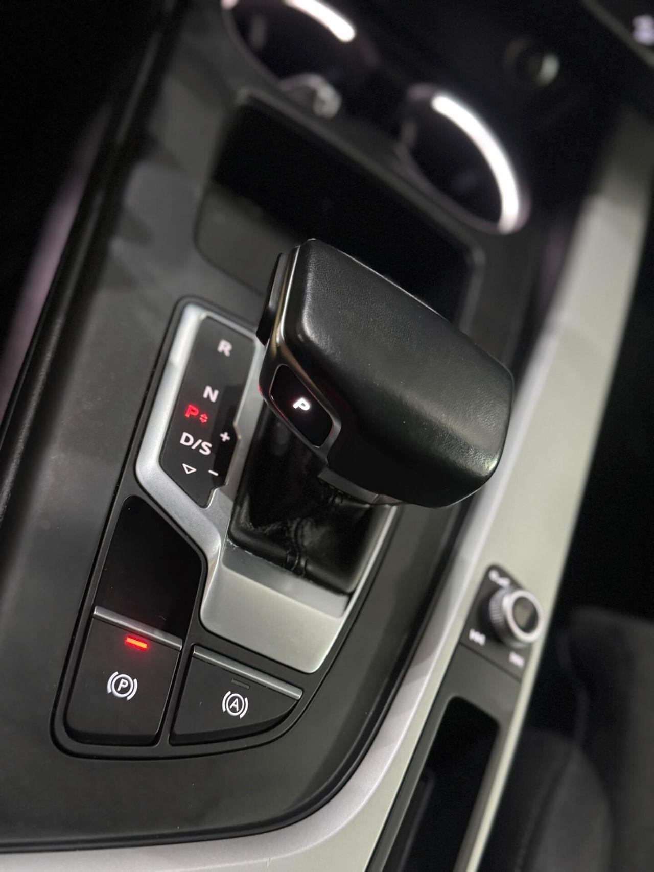 Audi A4 allroad 40 TDI 204 CV S tronic Identity Contrast IVA ESPOSTA