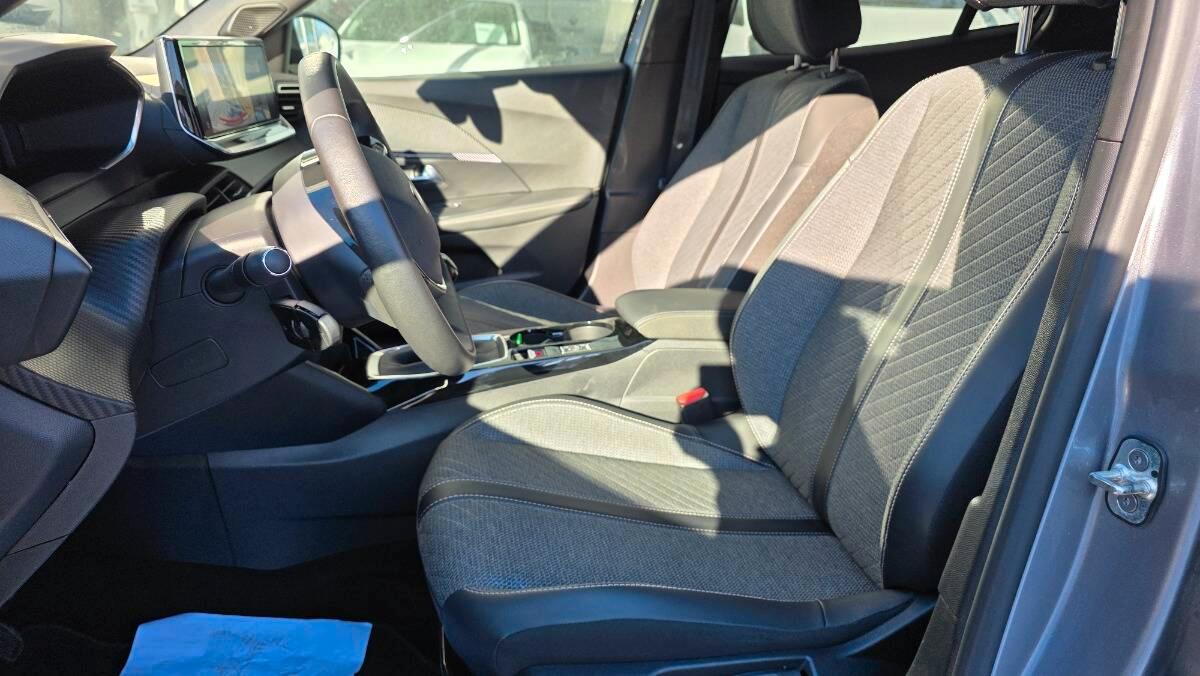 Peugeot 2008 1.2 puretech Allure s&s 100cv