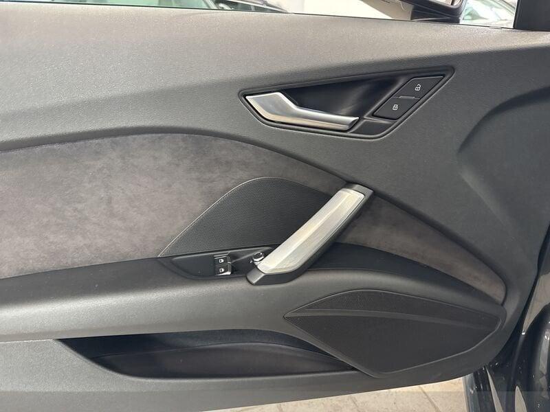 Audi TT III 2019 Roadster Benzina Roadster 40 2.0 tfsi s-tronic